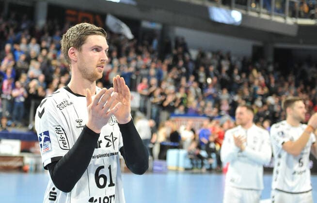 28 11 2019 Handball 1 Bundesliga Liqui Moly HBL Season 2019 2020 15 Matchday HC Erlangen Metropolregion Nürnberg HCE THW Kiel OGo Hendrik Pekeler 61, THW Kiel Jubel Freude nach Spielende