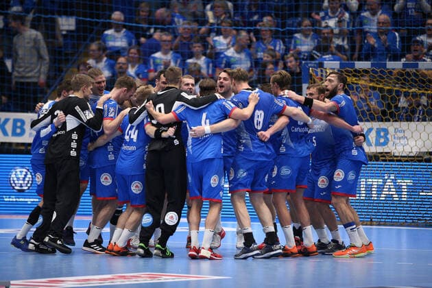 Victory cheers at TBV Lemgo Lippe GER, Handball, 1 Bundesliga, TBV Lemgo Lippe against HBW Balingen Weilstetten, 28 11 2019 Lemgo Copyright: xStrohdiekx Eibner-Pressefotox EP_jsk