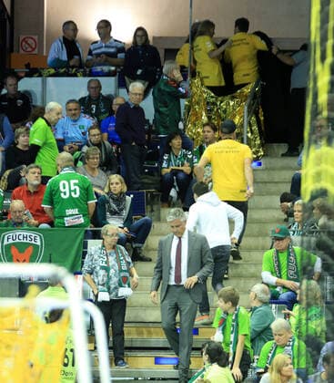 GER, DHB, 1 HBL, FUECHSE BERLIN VS Melsungen 28 11 2019, Max Schmeling Halle, Berlin, GER, DHB, 1 HBL, FUECHSE BERLIN VS Melsungen, DHB regulations prohibit any use of photographs as image sequences and or quasi video in picture Because of deceased spectators, visitors, the game was kicked off half an hour later Frank Steffel Fuechse Berlin nordphotox xEngler nph00076