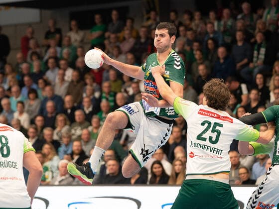 Ivan Sliskovic Frisch Auf Goeppingen 19 vs. Olle Forsell Schefvert HSG Wetzlar 25 , Frisch Auf Göppingen vs. HSG Wetzlar, 1 Bundesliga, Handball, Men, 28 11 2019 Frisch Auf Göppingen vs. HSG Wetzlar, 1 Bundesliga, Handball, Men, 28 11 2019 Göppingen Copyright: xEibner-Pressefotox EP_mst