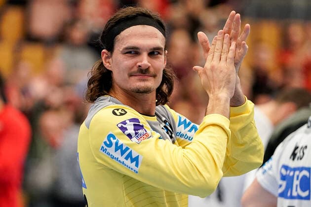 Jannick Green Krejberg SCM, goalkeeper, 16 , single picture, cheering after the final whistle, victory, winner, winner, cheers, jubilate, joy, optimistic, highlight, action, action, 28 11 2019, Ludwigshafen am Rhein Germany , Handball, Bundesliga, TSG Ludwigshafen Friesenheim The owls SC Magdeburg xozx