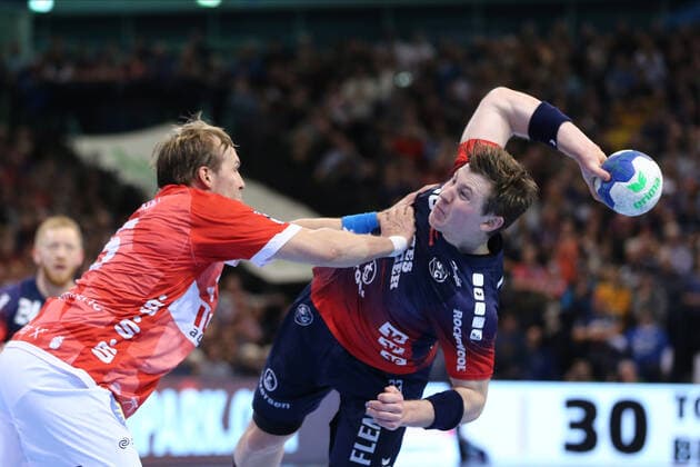SG Flensburg Handewitt vs. Bergischer HC, LIQUI MOLY Handball Bundesliga, 28 11 2019 Flensburg Max Darj Bergischer HC, 05 and Goran Soegard Johannsessen SG Flensburg Handewitt, 23 Copyright: xBEAUTIFULxSPORTS MarioxM.xKobergx