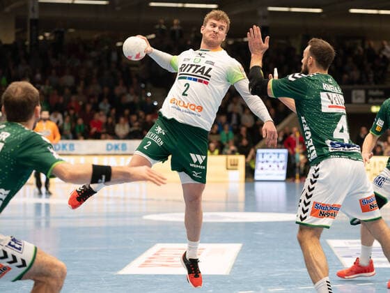 Alexander Feld HSG Wetzlar 02 vs. Tim Kneule Frisch Auf Goeppingen 04 , Frisch Auf Göppingen vs. HSG Wetzlar, 1 Bundesliga, Handball, Men, 28 11 2019 Frisch Auf Göppingen vs. HSG Wetzlar, 1 Bundesliga, Handball, Men, 28 11 2019 Göppingen Copyright: xEibner-Pressefotox EP_mst