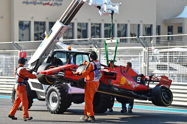 29 11 2019, xekx, Motorsport FIA , Formula 1 Abu Dhabi Grand Prix 2019 emspor, Sebastian Vettel Ferrari Accident Free Practice DFL DFB REGULATIONS PROHIBIT ANY USE OF PHOTOGRAPHS as IMAGE SEQUENCES and or QUASI VIDEO Abu Dhabi eel-fotografie Eberhard Krieger