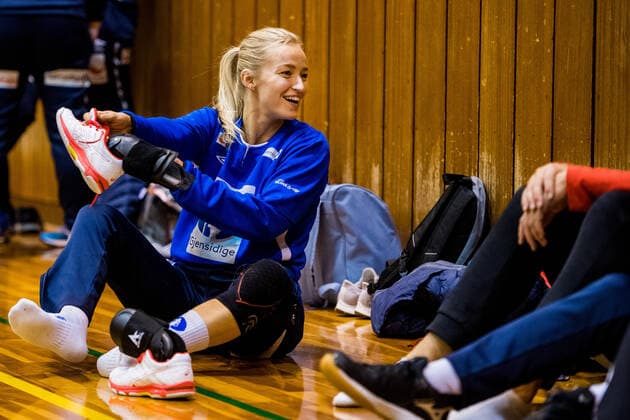 191129 Stine Bredal Oftedal of Norway during a practice ahead of the Women s World Handball Championship on November 29, 2019 in Kumamoto Photo Ludvig Thunman BILDBYRAN kod LT 35687 bbeng dam women handball handboll world handball championship 2019 norge norway pratice handball,  Copyright: LUDVIGxTHUNMAN BB191129LT056