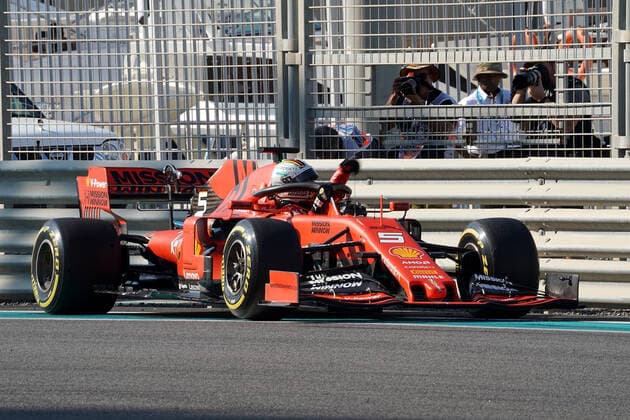 FORMULA 1 ETIHAD AIRWAYS ABU DHABI GRAND PRIX 2019 29 11 2019, Yas Marina Circuit, Abu Dhabi, FORMULA 1 ETIHAD AIRWAYS ABU DHABI GRAND PRIX 2019 , in the picture accident of Sebastian Vettel GER 5 , Scuderia Ferrari Mission Winnow, turns and strikes in the guard rail nordphotoxBratic nph00250