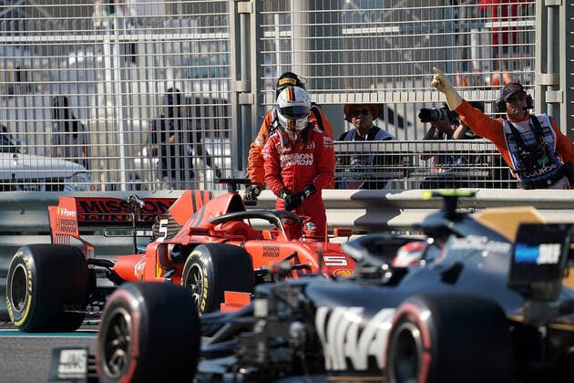 FORMULA 1 ETIHAD AIRWAYS ABU DHABI GRAND PRIX 2019 29 11 2019, Yas Marina Circuit, Abu Dhabi, FORMULA 1 ETIHAD AIRWAYS ABU DHABI GRAND PRIX 2019 , in the picture accident of Sebastian Vettel GER 5 , Scuderia Ferrari Mission Winnow, turns and strikes in the guard rail nordphotoxBratic nph00250