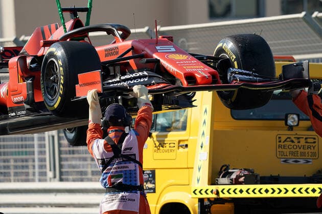 FORMULA 1 ETIHAD AIRWAYS ABU DHABI GRAND PRIX 2019 29 11 2019, Yas Marina Circuit, Abu Dhabi, FORMULA 1 ETIHAD AIRWAYS ABU DHABI GRAND PRIX 2019 , in the picture accident of Sebastian Vettel GER 5 , Scuderia Ferrari Mission Winnow, turns and strikes in the guard rail nordphotoxBratic nph00250