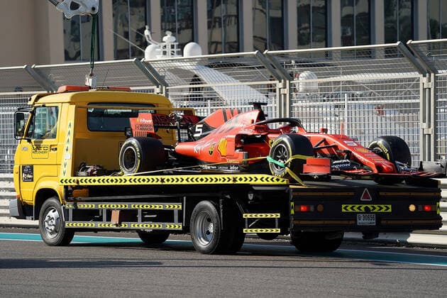 FORMULA 1 ETIHAD AIRWAYS ABU DHABI GRAND PRIX 2019 29 11 2019, Yas Marina Circuit, Abu Dhabi, FORMULA 1 ETIHAD AIRWAYS ABU DHABI GRAND PRIX 2019 , in the picture accident of Sebastian Vettel GER 5 , Scuderia Ferrari Mission Winnow, turns and strikes in the guard rail nordphotoxBratic nph00250
