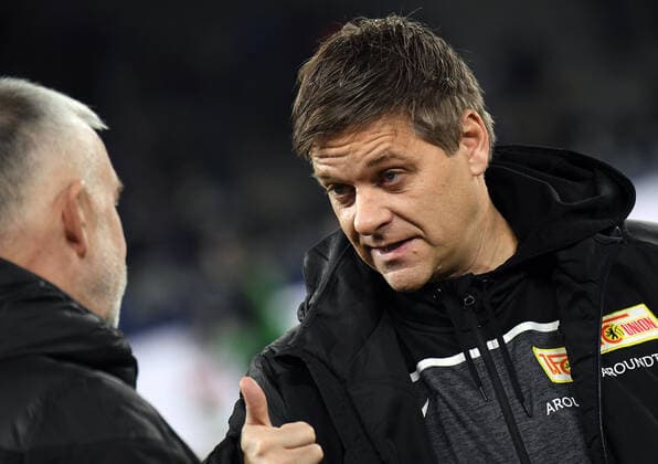 29 11 2019, xjhx, Football 1 Bundesliga, FC Schalke 04 Union Berlin emspor, v l Oliver Ruhnert Managing Director Sport 1 FC Union Berlin DFL DFB REGULATIONS PROHIBIT ANY USE OF PHOTOGRAPHS as IMAGE SEQUENCES and or QUASI VIDEO Gelsenkirchen