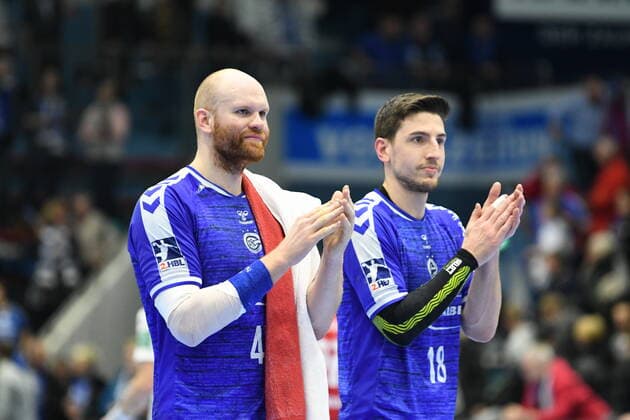 Alexander Becker 45 VfL Gummersbach and Alexander Weck 19 VfL Gummersbach celebrate home victory against HC Elbflorenz, VfL Gummersbach HC Elbflorenz Dresden, Men, 2 League, Liqui Moly Handball Bundesliga, 14 Matchday, 29 11 2019, VfL Gummersbach HC Elbflorenz Dresden, Handball, Liqui Moly 2 Handball Bundesliga, Men, 2019 20 Gummersbach Copyright: xAugstx xEibner-Pressefotox EP_jat