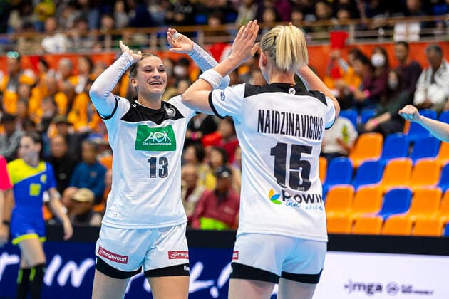 Handball, Women WM 2019, preliminary round, Group B, 1 matchday , Germany Brazil v li Julia Behnke Germany Rostov Don , Kim Naidzinavicius Germany Bietigheim Yamaga City Overall High School Kumamoto Japan