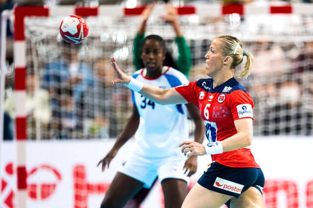 191130 Heidi Loke of Norway during the Women s World Handball Championship game between Norway and Cuba on November 30, 2019 in Kumamoto Photo Daniel Stiller Bildbyran kod DS 59408 bbeng dam women handball handboll world handball championship 2019 norway norge cuba kuba handball vm,  Copyright: DANIELxSTILLER BB191130DS033