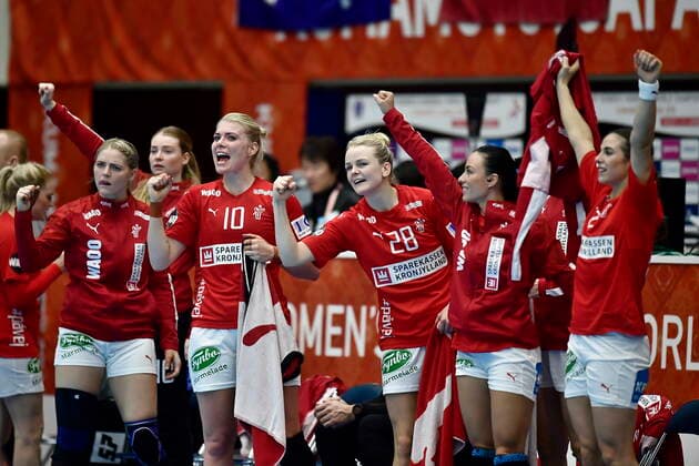 Denmark meets Australia, in the preliminary round in Group B, during the Womens Handball World Cup at Kumamoto Prefectural Gymnasium in Japan, Saturday November 30, 2019, Kumamoto Denmark,  Copyright: BoxAmstrupx cop222 spdk20191130-125623-L