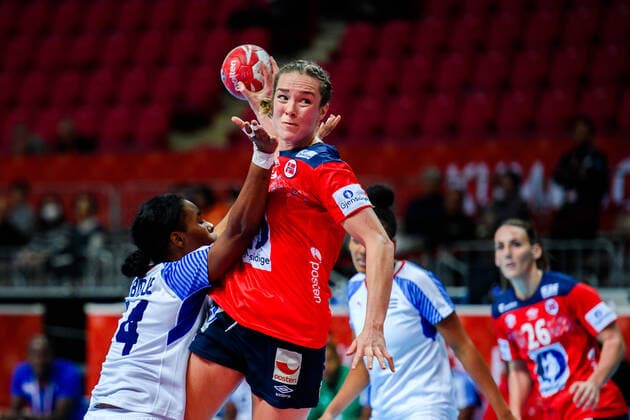 191130 Kari Brattset of Norway during the Women s World Handball Championship game between Norway and Cuba on November 30, 2019 in Kumamoto Photo Daniel Stiller Bildbyran kod DS 59408 bbeng dam women handball handboll world handball championship 2019 norway norge cuba kuba handball vm,  Copyright: DANIELxSTILLER BB191130DS045