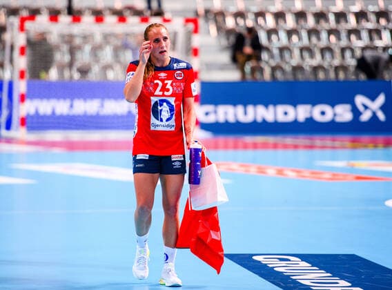 191130 Camilla Herrem of Norway looks dejected after the Women s World Handball Championship game between Norway and Cuba on November 30, 2019 in Kumamoto Photo Daniel Stiller Bildbyran kod DS 59408 bbeng dam women handball handboll world handball championship 2019 norway norge cuba kuba handball vm depp,  Copyright: DANIELxSTILLER BB191130DS050
