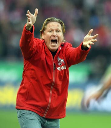 1 FC Köln FC Augsburg 30 11 2019 Coach Markus Gisdol 1 FC Köln on the sidelines DFL REGULATIONS PROHIBIT ANY USE OF PHOTOGRAPHS AS IMAGE SEQUENCES AND OR QUASI VIDEO HM