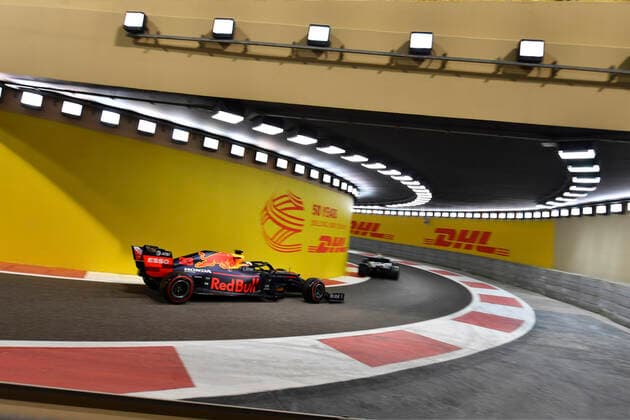Sport Bilder des Tages Motorsports: FIA Formula One World Championship, WM, Weltmeisterschaft 2019, Grand Prix of Abu Dhabi, 33 Max Verstappen (NLD, Aston Martin Red Bull Racing), Abu Dhabi United Arab Emirates