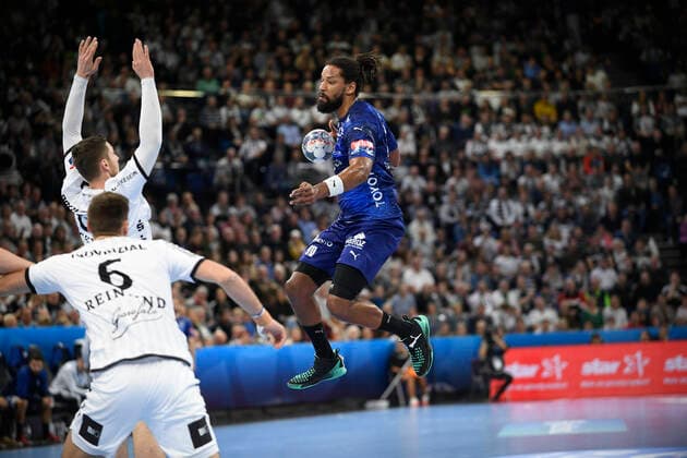 Gilberto Duarte Montpellier HB, 90 against Hendrik Pekeler THW Kiel, 61 , Handball, Men, THW Kiel vs. Montpellier HB, Champions League, 9 Matchday, Group Phase, 30 11 19 Kiel Sparkassen Arena Schleswig Holstein Germany