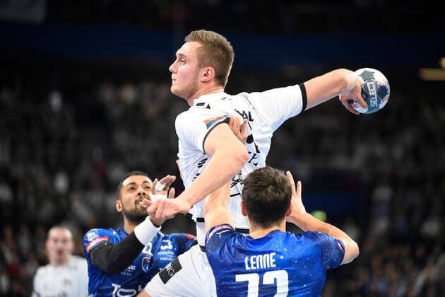 Nikola Bilyk THW Kiel, 53 against Melvyn Richardson Montpellier HB, 22 and Yanis Lenne Montpellier HB, 32 , Handball, Men, THW Kiel vs Montpellier HB, Champions League, 9 Matchday, Group Phase, 30 11 19 Kiel Sparkassen Arena Schleswig Holstein Germany