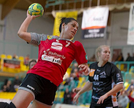 Frankfurt Oder , 30 11 2019 FHC vs. MTV Heide 36 31 Kamila Szczecina meets with this litter for her team Dana Thomsen has the disadvantage