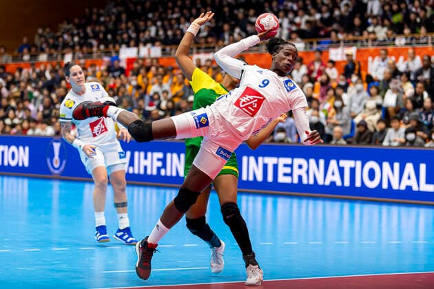Handball, Women WM 2019, preliminary round, Group B, 2 matchday , Brazil France Astride N Gouan France Yamaga City Overall High School Kumamoto Japan
