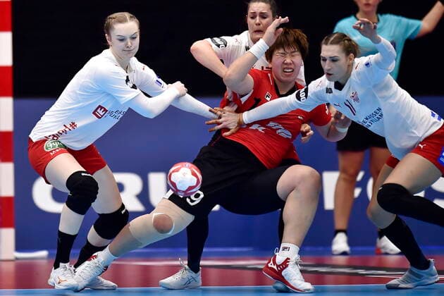 Anne Mette Hansen, Stine Bodholt Nielsen and Line Haugsted in action as Denmark meets South Korea, in the preliminary round in Group B, during the Womens Handball World Cup in Kumamoto Prefectural Gymnasium in Japan, Sunday December 1, 2019, Kumamoto Denmark,  Copyright: BoxAmstrupx COP222 spdk20191201-125149-L