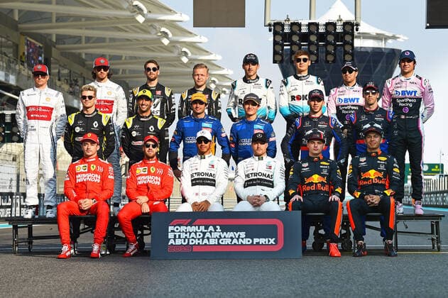 Bilder des Jahres 2019, Sport 12 Dezember Sport Bilder des Tages Formel 1, GP Abu Dhabi, Fahrerfoto zum Saisonende 01.12.2019, xekx, Motorsport FIA, Formel 1 Großer Preis von Abu Dhabi - Rennen 2019 emspor, Jahresabschlussfoto der Saison 2019: alle Formel 1 Fahrer 2019 (DFL DFB REGULATIONS PROHIBIT ANY USE OF PHOTOGRAPHS as IMAGE SEQUENCES and or QUASI-VIDEO) Abu Dhabi *** 01 12 2019, xekx, Motorsport FIA, Formula 1 Abu Dhabi Grand Prix Race 2019 emspor, end-of-season photo 2019 all Formula 1 drivers 2019 DFL DFB REGULATIONS PROHIBIT ANY USE OF PHOTOGRAPHS as IMAGE SEQUENCES and or QUASI VIDEO Abu Dhabi eel-fotografie Eberhard Krieger