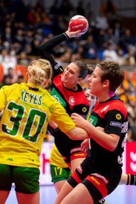 Handball, Women WM 2019, preliminary round, Group B, 2 matchday , Australia Germany v li Brianna Keyes Australia , Julia Behnke Germany Rostov Don Yamaga City Overall Gymnasium Kumamoto Japan