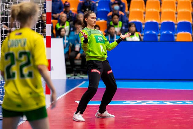 Handball, Women WM 2019, preliminary round, Group B, 2 matchday , Australia Germany Goalkeeper Isabell Roch Germany Dortmund Yamaga City Overall Gymnasium Kumamoto Japan