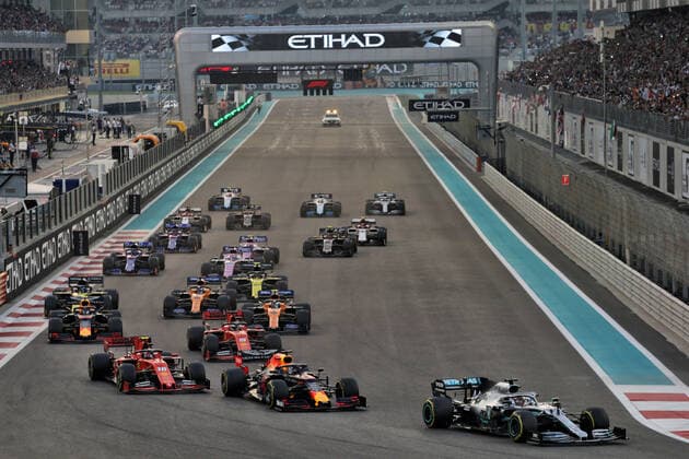 Photo4 LaPresse 01 12 2019 Abu Dhabi, United Arab Emirates Grand Prix Formula One Abu Dhabi 2019 In the pic: Start, Lewis Hamilton (GBR) Mercedes AMG F1 W10 lead  Copyright: xPhoto4 LaPressex