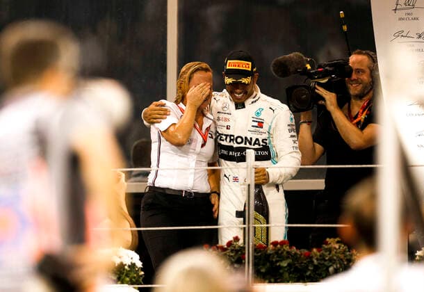 Motorsports: FIA Formula One World Championship, WM, Weltmeisterschaft 2019, Grand Prix of Abu Dhabi, Britta Seeger (GER, Member of the Board of Management of Daimler AG), 44 Lewis Hamilton (GBR, Mercedes AMG Petronas Motorsport), Abu Dhabi United Arab Emirates