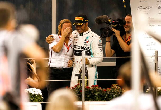 Motorsports: FIA Formula One World Championship, WM, Weltmeisterschaft 2019, Grand Prix of Abu Dhabi, Britta Seeger (GER, Member of the Board of Management of Daimler AG), 44 Lewis Hamilton (GBR, Mercedes AMG Petronas Motorsport), Abu Dhabi United Arab Emirates