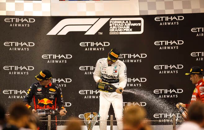 Motorsports: FIA Formula One World Championship, WM, Weltmeisterschaft 2019, Grand Prix of Abu Dhabi, 33 Max Verstappen (NLD, Aston Martin Red Bull Racing), 44 Lewis Hamilton (GBR, Mercedes AMG Petronas Motorsport), 16 Charles Leclerc (MCO, Scuderia Ferrari Mission Winnow), Abu Dhabi United Arab Emirates