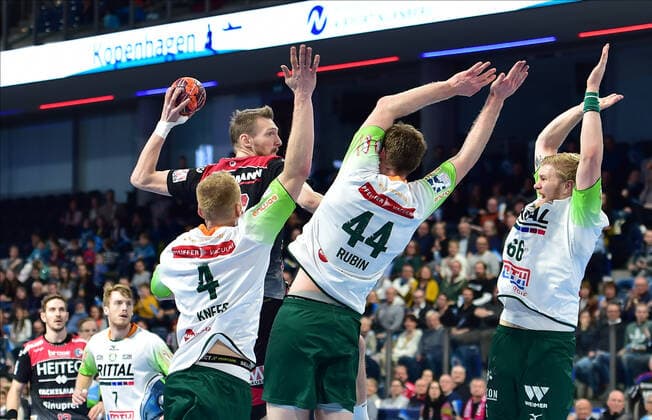 01 12 2019 Handball 1 Bundesliga LIQUI MOLY HBL Season 2019 2020 16 Matchday HC Erlangen Metropolitan Region Nuremberg HCE HSG Wetzlar OGo Antonio Metzner 27, HC Erlangen HCE Stefan Kneer 4, HSG Wetzlar Lenny Rubin 44, HSG Wetzlar
