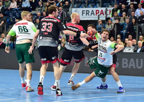 01 12 2019 Handball 1 Bundesliga LIQUI MOLY HBL Season 2019 2020 16 Matchday HC Erlangen Nuremberg Metropolitan Region HCE HSG Wetzlar OGo Sebastian Firnhaber 18, HC Erlangen HCE Olle Forsell Schefvert 25, HSG Wetzlar