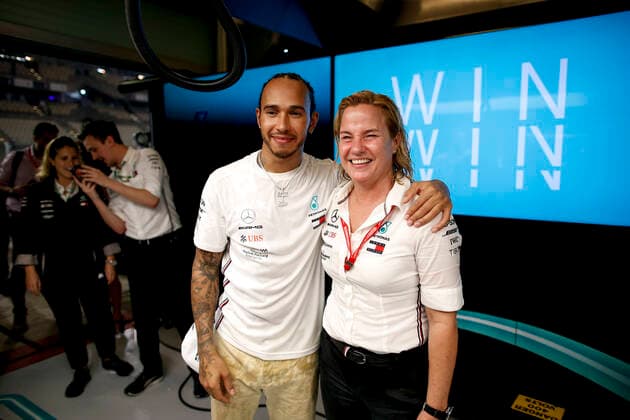 Motorsports: FIA Formula One World Championship, WM, Weltmeisterschaft 2019, Grand Prix of Abu Dhabi, 44 Lewis Hamilton (GBR, Mercedes AMG Petronas Motorsport), Britta Seeger (GER, Member of the Board of Management of Daimler AG), Abu Dhabi United Arab Emirates
