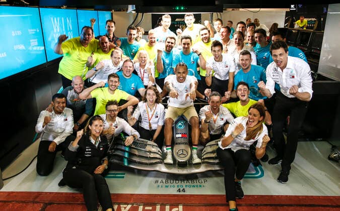 Motorsports: FIA Formula One World Championship, WM, Weltmeisterschaft 2019, Grand Prix of Abu Dhabi, 44 Lewis Hamilton (GBR, Mercedes AMG Petronas Motorsport), Toto Wolff (AUT, Mercedes AMG Petronas Motorsport), Abu Dhabi United Arab Emirates
