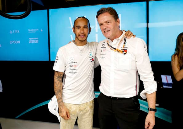 Motorsports: FIA Formula One World Championship, WM, Weltmeisterschaft 2019, Grand Prix of Abu Dhabi, 44 Lewis Hamilton (GBR, Mercedes AMG Petronas Motorsport), Aldo Costa (Mercedes AMG Petronas Motorsport) Abu Dhabi United Arab Emirates