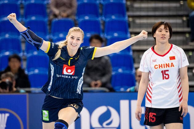 191202 Linn Blohm of Sweden celebrates during the Women s World Handball Championship match between China and Sweden on December 2, 2019 in Kumamoto Photo Ludvig Thunman BILDBYRAN kod LT 35690 bbeng dam women handball handboll world handball championship 2019 sverige sweden china kina jubel,  Copyright: LUDVIGxTHUNMAN BB191202LT010