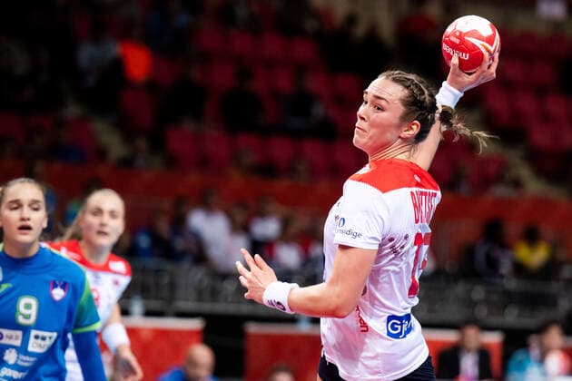 191202 Kari Brattset of Norway during the Women s World Handball Championship game between Slovenia and Norway on December 2, 2019 in Kumamoto Photo Daniel Stiller Bildbyran kod DS 59409 bbeng dam women handball handboll world handball championship 2019 norway norge handball vm slovenia slovenien,  Copyright: DANIELxSTILLER BB191202DS018