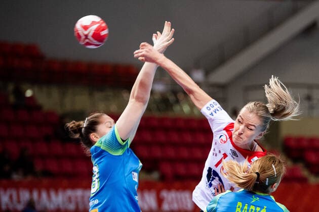 191202 Stine Bredal Oftedal of Norway during the Women s World Handball Championship game between Slovenia and Norway on December 2, 2019 in Kumamoto Photo Daniel Stiller Bildbyran kod DS 59409 bbeng dam women handball handboll world handball championship 2019 norway norge handball vm slovenia slovenien,  Copyright: DANIELxSTILLER BB191202DS025