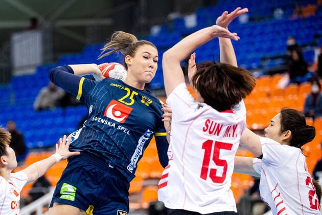 191202 Mikaela Brass of Sweden during the Womens World Handball Championship match between China and Sweden on December 2, 2019 in Kumamoto Photo Ludvig Thunman BILDBYRAN kod LT 35690 bbeng dam women handball handball world handball championship 2019 sweden china china china,  Copyright: LUDVIGxTHUNMAN BB191202LT029