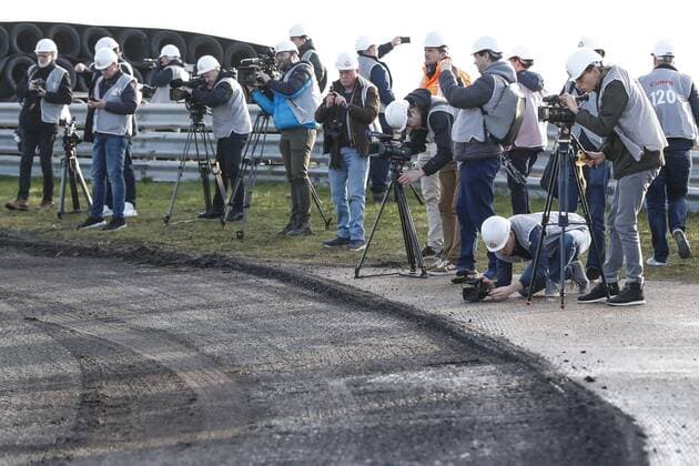 Sport Bilder des Tages ZANDVOORT , 02-12-2019 , Circuit Zandvoort , a lot of interest of the media during the reconstruction to a Grade 1 circuit. Recontruction Circuit Zandvoort  x5575289x Copyright:
