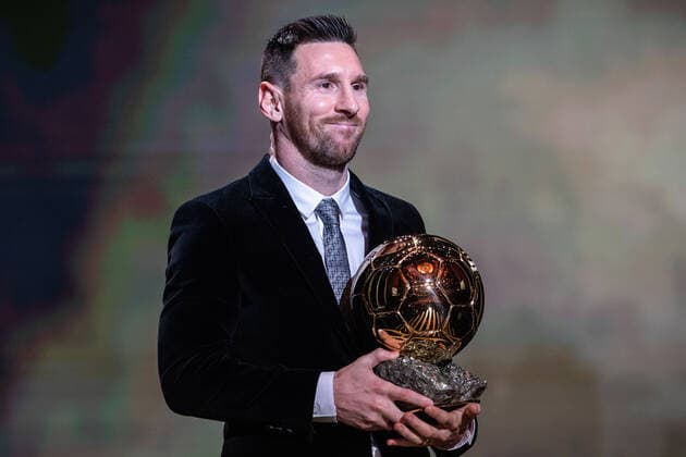 (191203) -- PARIS, Dec. 3, 2019 (Xinhua) -- Barcelona s Argentinian forward Lionel Messi poses with the trophy during the Ballon d Or 2019 awards ceremony at the Theatre du Chatelet in Paris, France, Dec. 2, 2019. (Photo by Aurelien Morissard Xinhua) (SP)FRANCE-PARIS-SOCCER-BALLON D OR 2019 AWARDS 