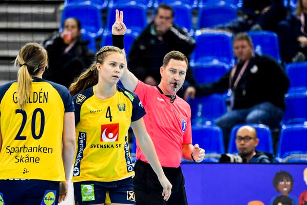 191203 Olivia Mellegard of Sweden during the Women s World Handball Championship match between Sweden and Japan on December 3, 2019 in Kumamoto Photo Ludvig Thunman BILDBYRAN kod LT 35691 bbeng dam women handball handboll world handball championship 2019 sverige sweden japan,  Copyright: LUDVIGxTHUNMAN BB191203LT016