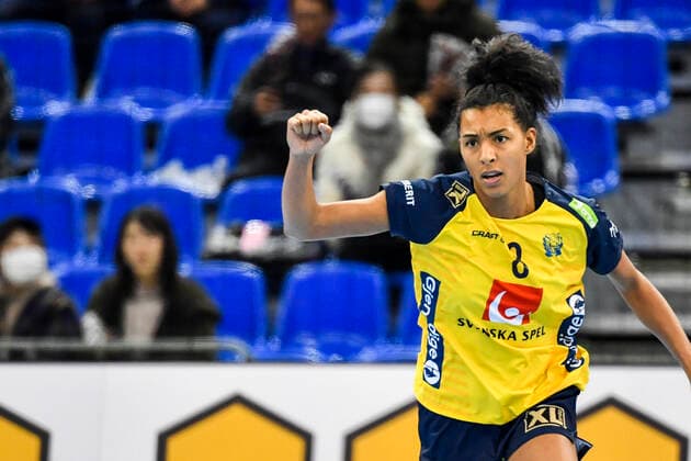 191203 Jamina Roberts of Sweden celebrate during the Women s World Handball Championship match between Sweden and Japan on December 3, 2019 in Kumamoto Photo Ludvig Thunman BILDBYRAN kod LT 35691 bbeng dam women handball handboll world handball championship 2019 sverige sweden japan jubel celebration,  Copyright: LUDVIGxTHUNMAN BB191203LT059