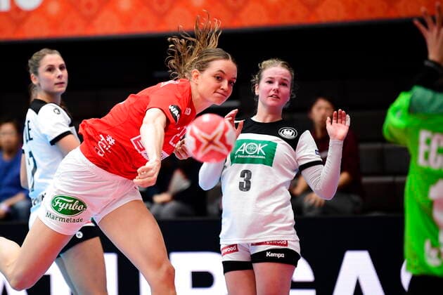 Sarah Iversen in action when Denmark meets Germany, in the preliminary round in Group B, during the Womens Handball World Cup at Kumamoto Prefectural Gymnasium in Japan, Tuesday, December 3, 2019, Kumamoto Denmark,  Copyright: BoxAmstrupx COP222 spdk20191203-124649-L
