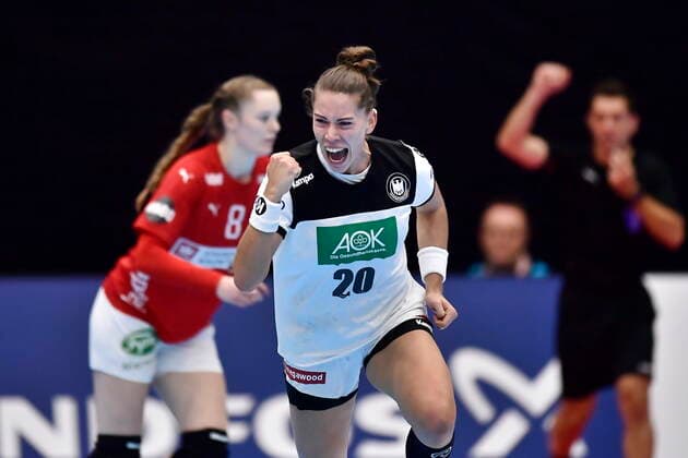 Bölk, Germany 20 cheers as Denmark meets Germany, in the preliminary round in Group B, during the Womens Handball World Cup at Kumamoto Prefectural Gymnasium in Japan, Tuesday, December 3, 2019, Kumamoto Denmark,  Copyright: BoxAmstrupx COP222 spdk20191203-125010-L