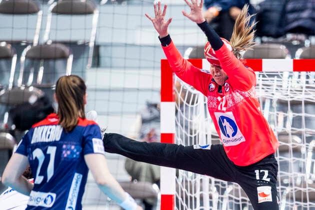 191203 Goalkeeper Silje Solberg of Norway during the Women s World Handball Championship game between Norway and Serbia on December 3, 2019 in Kumamoto Photo Daniel Stiller Bildbyran kod DS 59413 bbeng dam women handball handboll world handball championship 2019 norway norge handball vm serbien serbia,  Copyright: DANIELxSTILLER BB191203DS074